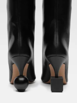 The Bisou boots
