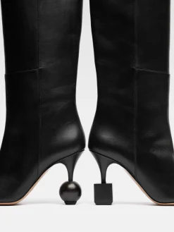 The Bisou boots