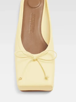 The flat Ballet mules