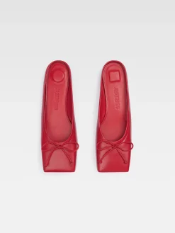 The flat Ballet mules