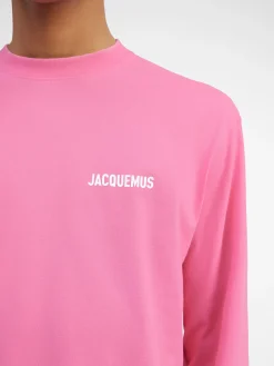 The long-sleeve t-shirt