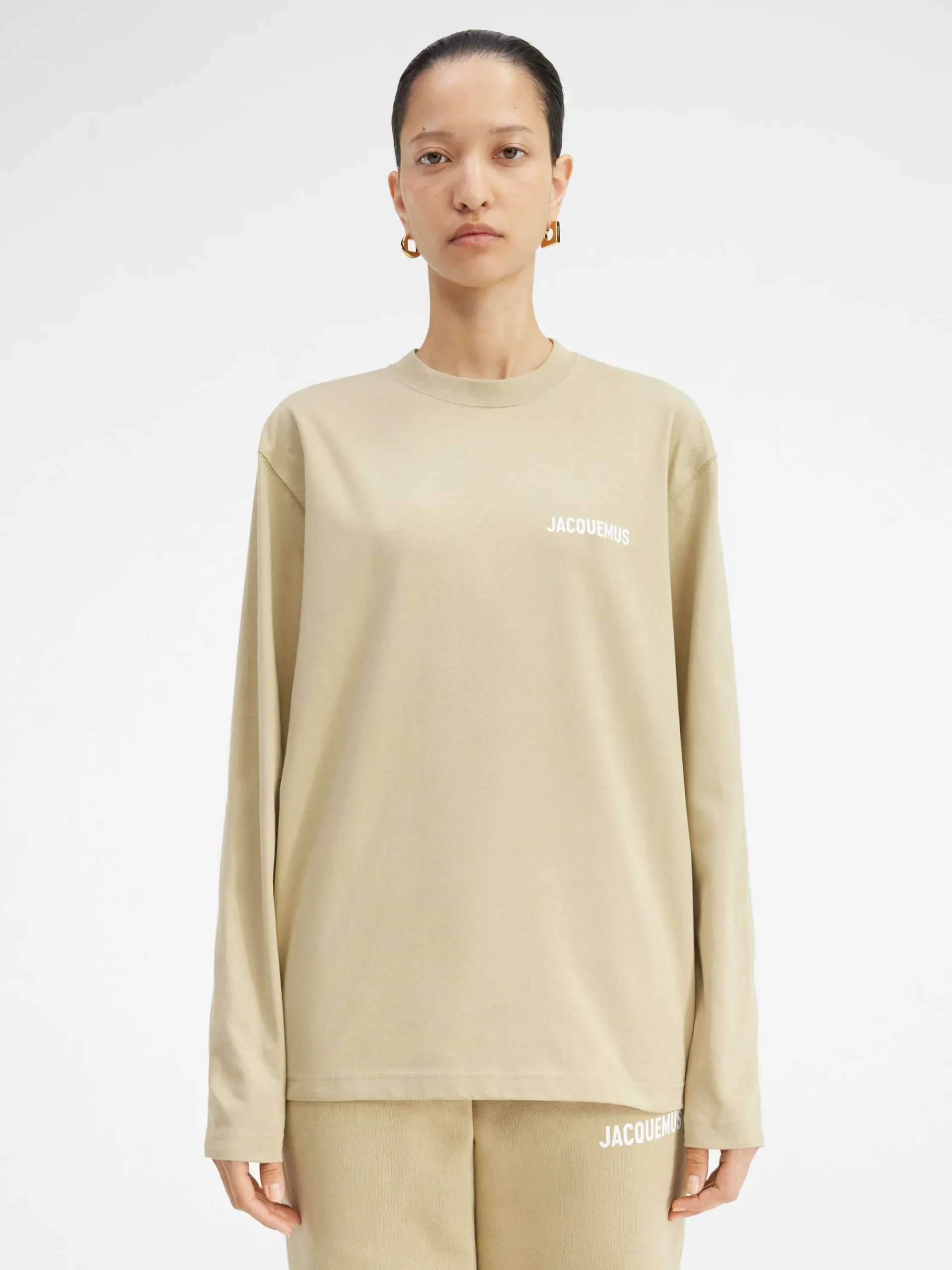 The long-sleeve t-shirt