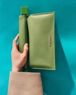 The Rond Carré clutch