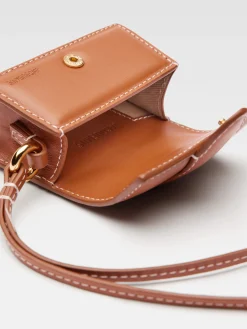 The Bambino flap case