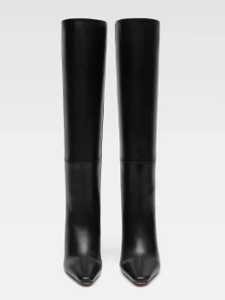 The Bisou boots