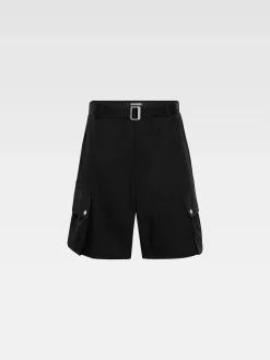 The cargo bermuda shorts
