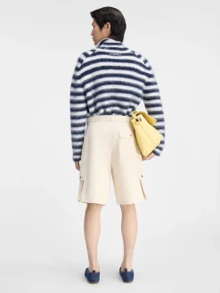 The cargo bermuda shorts