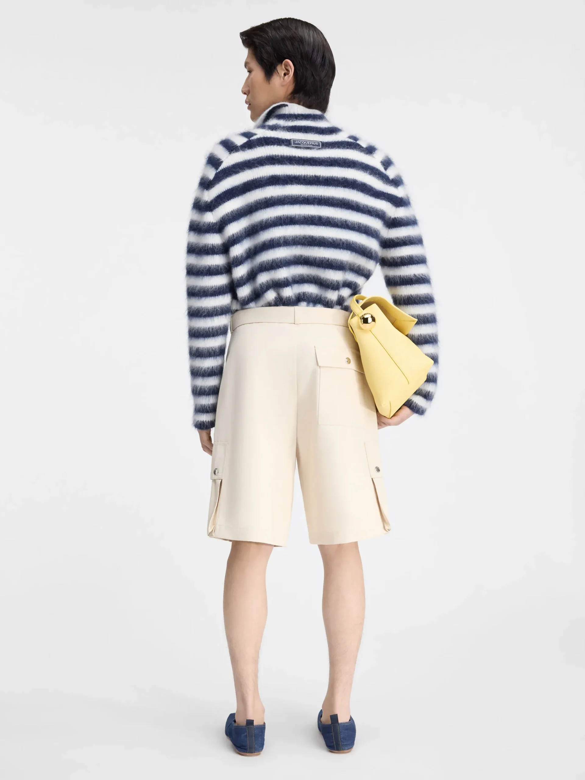 The cargo bermuda shorts