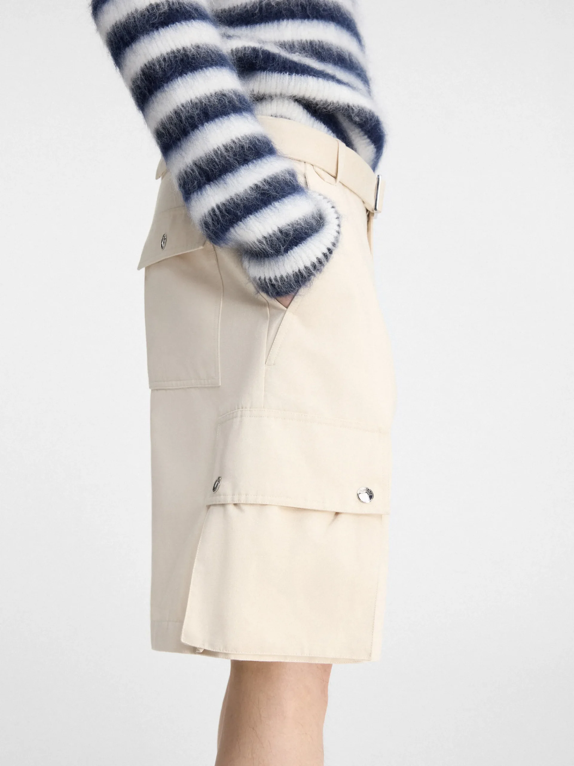 The cargo bermuda shorts