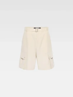 The cargo bermuda shorts