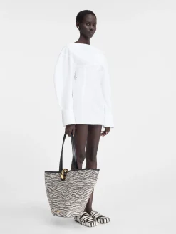 The Casaco shirt dress