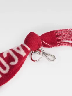 The écharpe keychain