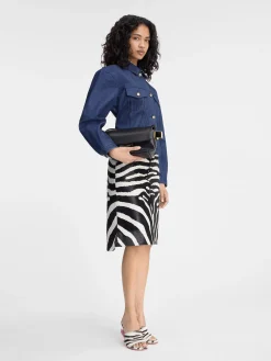 The denim de-Nîmes jacket