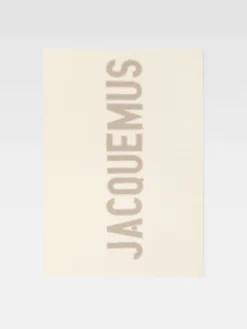 The embroidered Jacquemus plaid