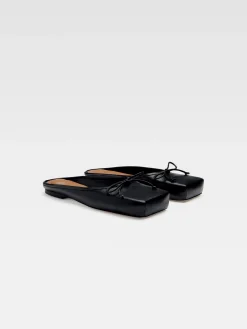 The flat Ballet mules