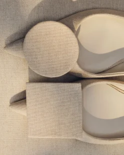 The flat Duelo slingbacks