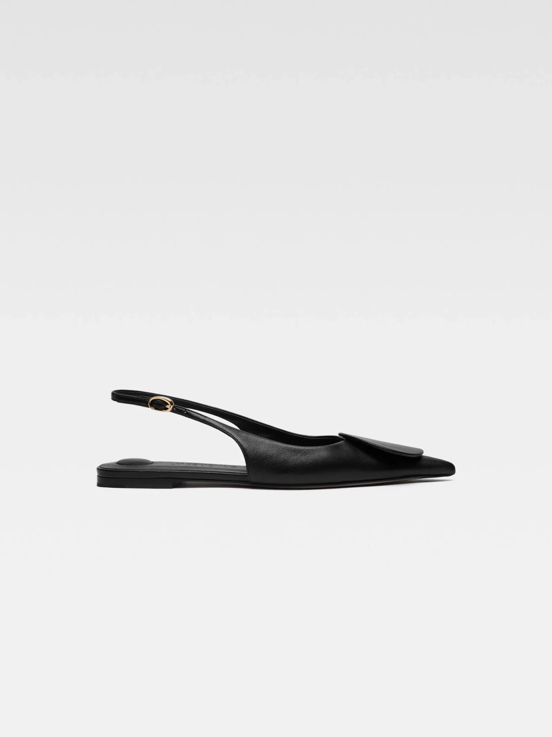 The flat Duelo slingbacks