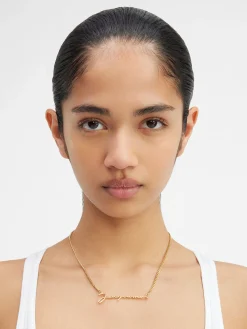 The Jacquemus necklace