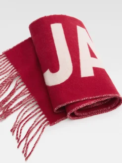 The Jacquemus scarf