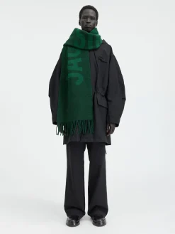 The Jacquemus scarf