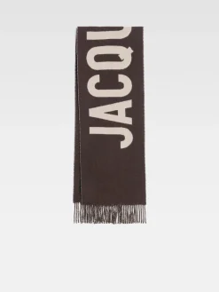 The Jacquemus scarf
