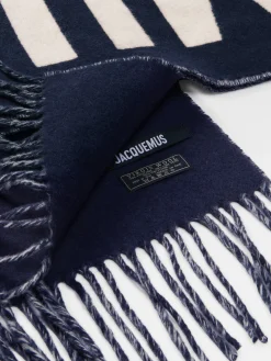 The Jacquemus scarf