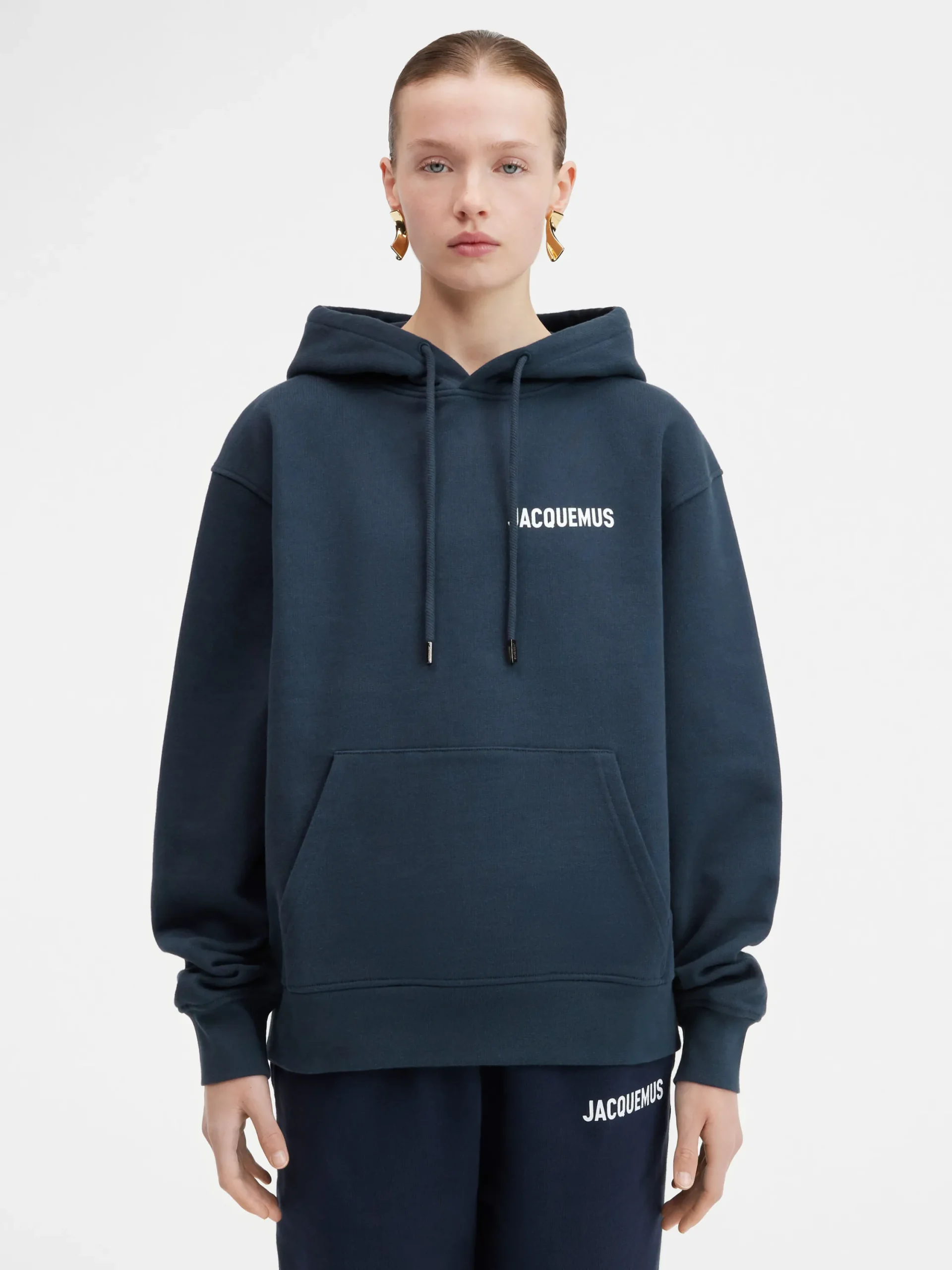 The Jacquemus sweatshirt