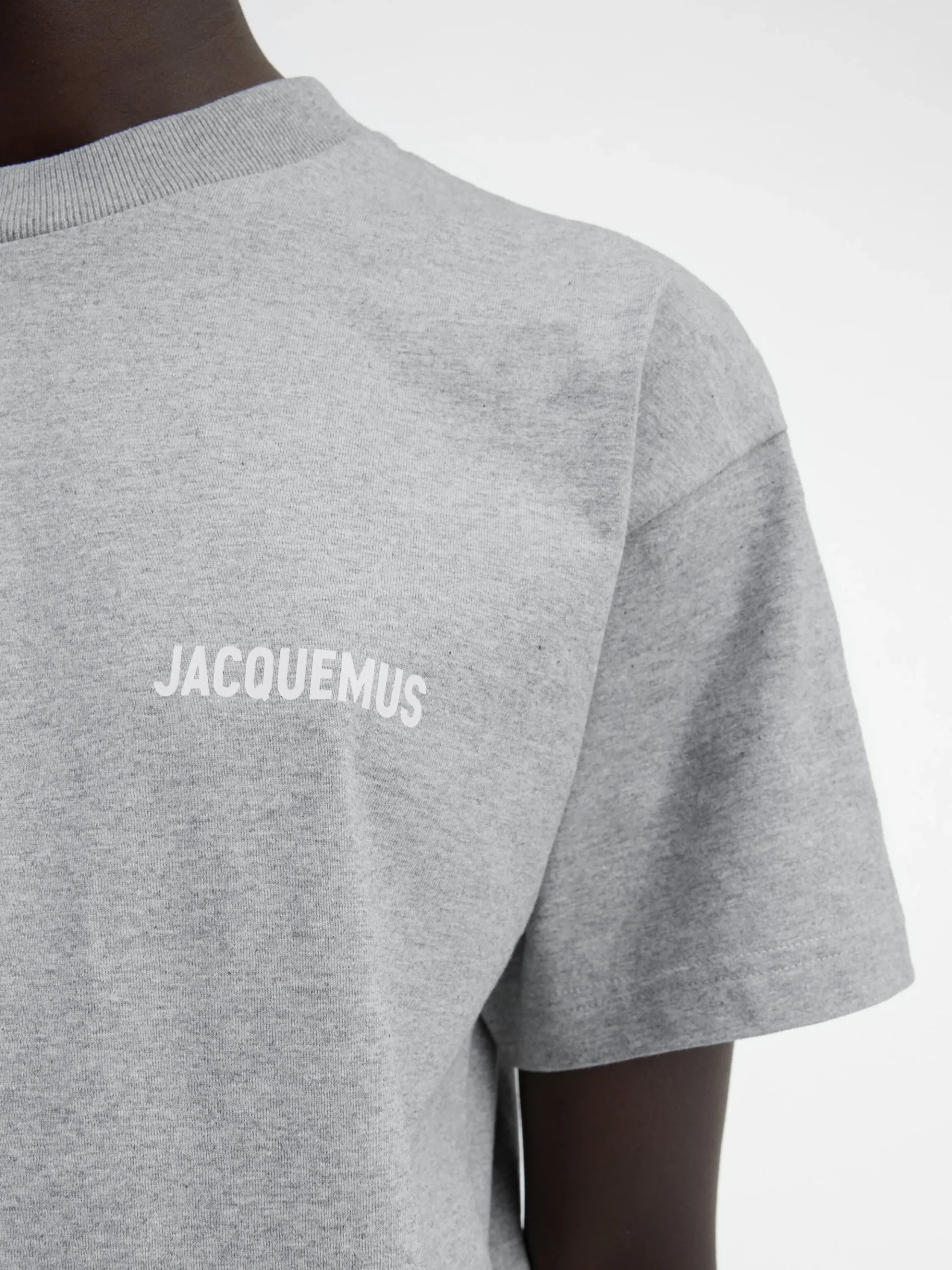 The Jacquemus t-shirt