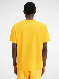 The Jacquemus t-shirt
