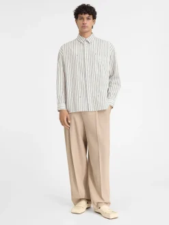 The long-sleeve shirt