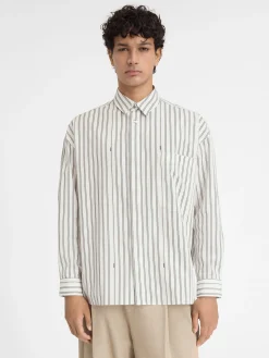 The long-sleeve shirt