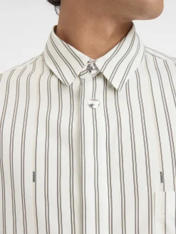 The long-sleeve shirt