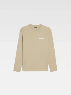 The long-sleeve t-shirt