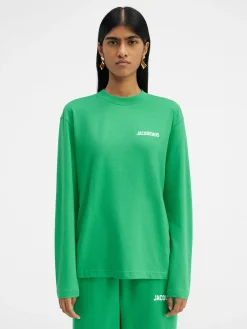 The long-sleeve t-shirt