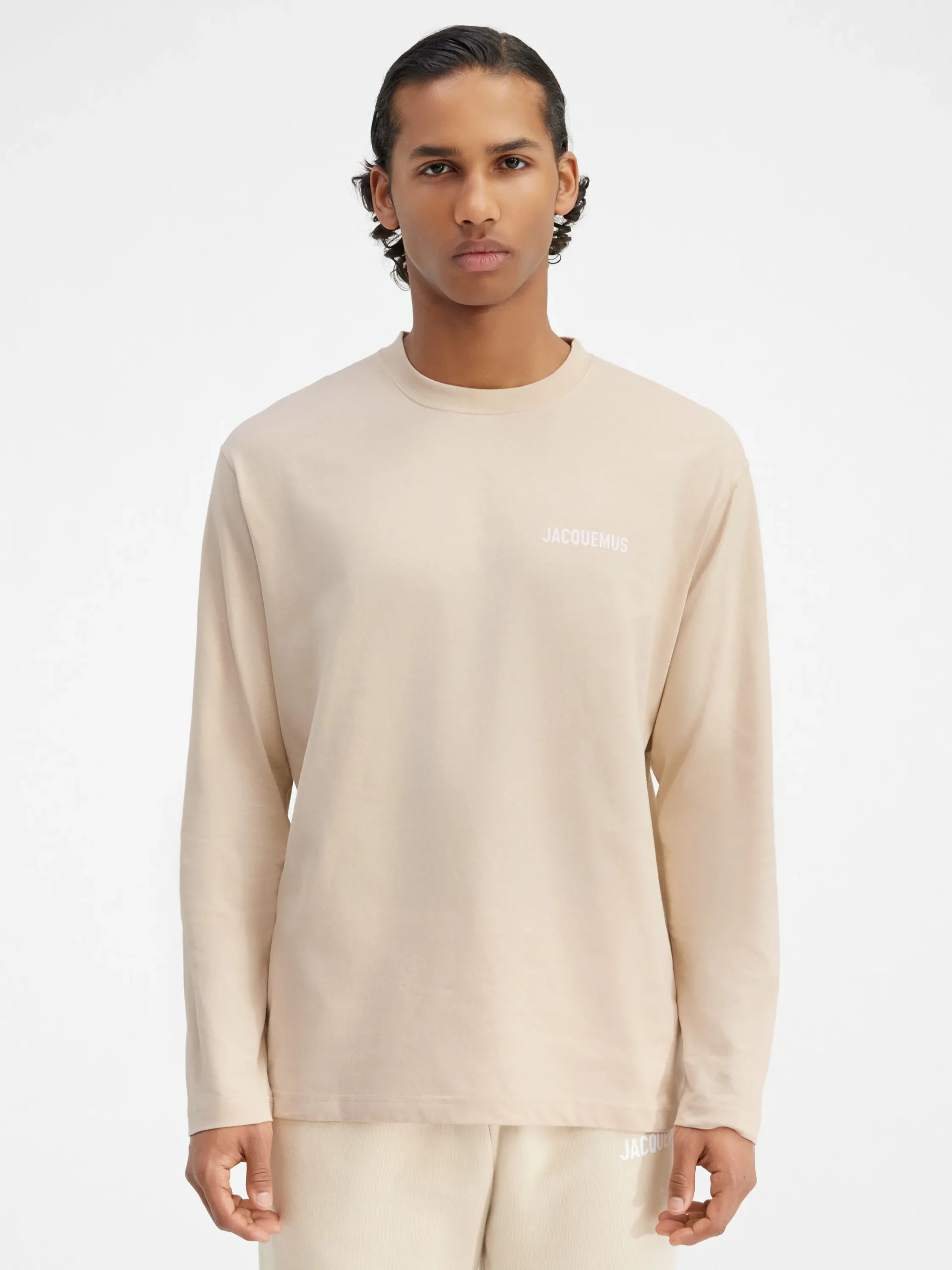 The long-sleeve t-shirt