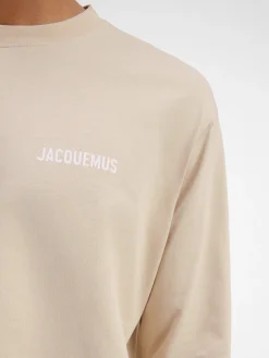 The long-sleeve t-shirt