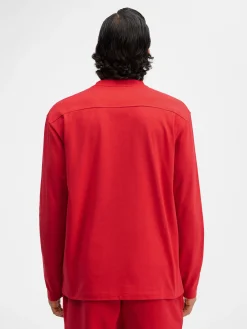 The long-sleeve t-shirt