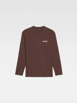 The long-sleeve t-shirt