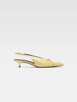 The low Cubisto slingbacks