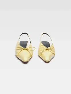 The low Cubisto slingbacks