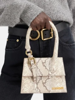 The medium Chiquito with buckle