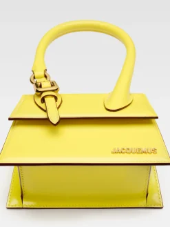 The medium Chiquito with buckle