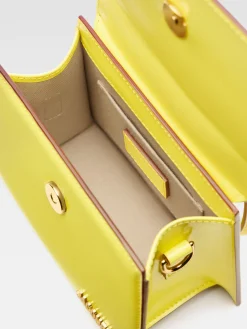 The medium Chiquito with buckle