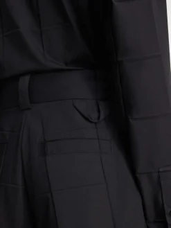 The Navega pleated shorts