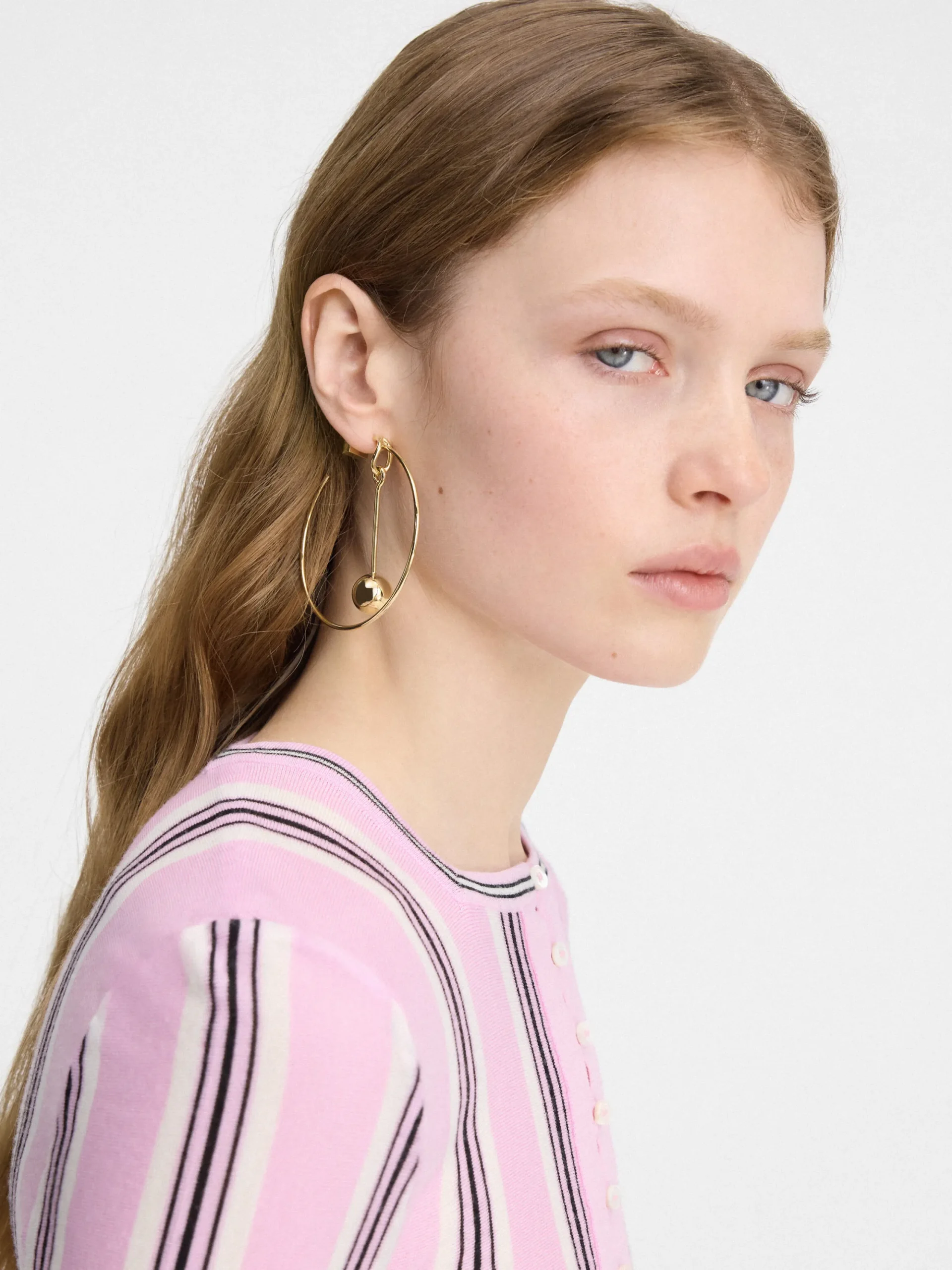 The Nodo hoops earrings
