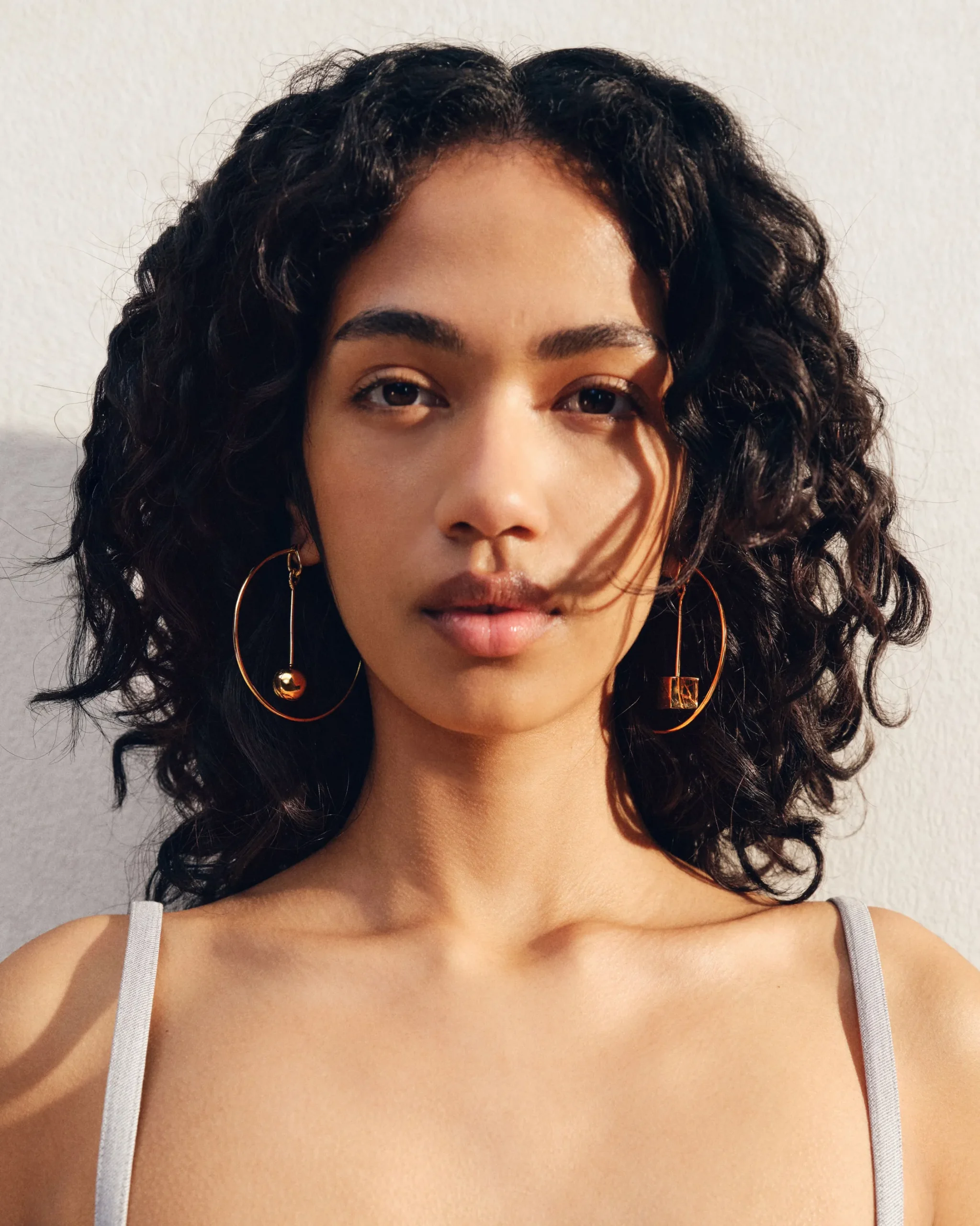 The Nodo hoops earrings
