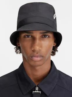 The Ovalie bucket hat