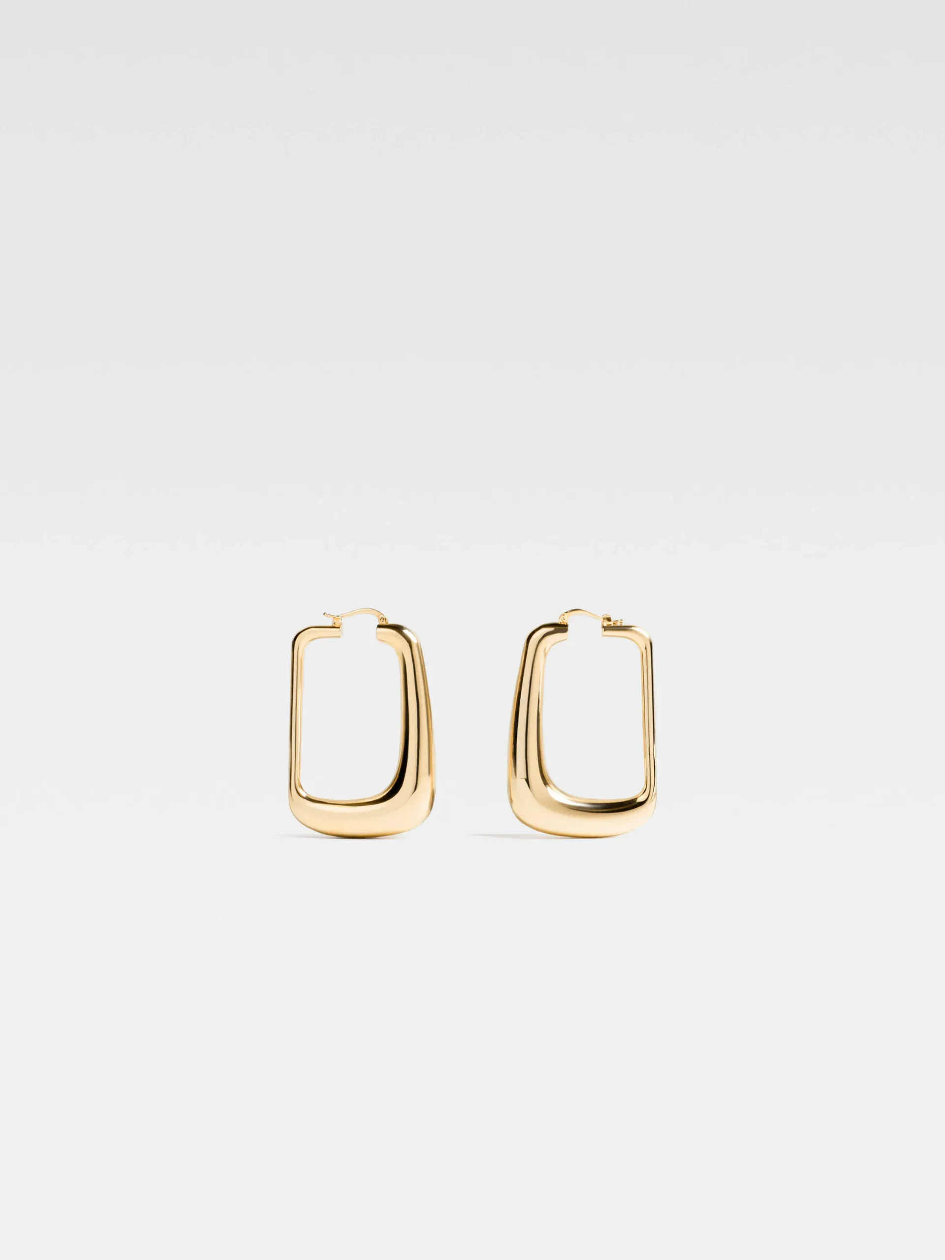 The Ovalo earrings