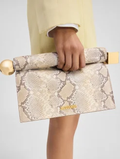 The Rond Carré clutch