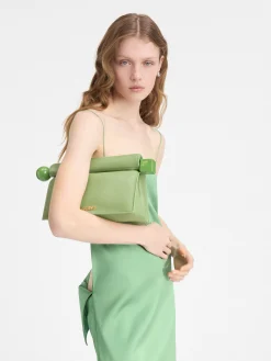 The Rond Carré clutch